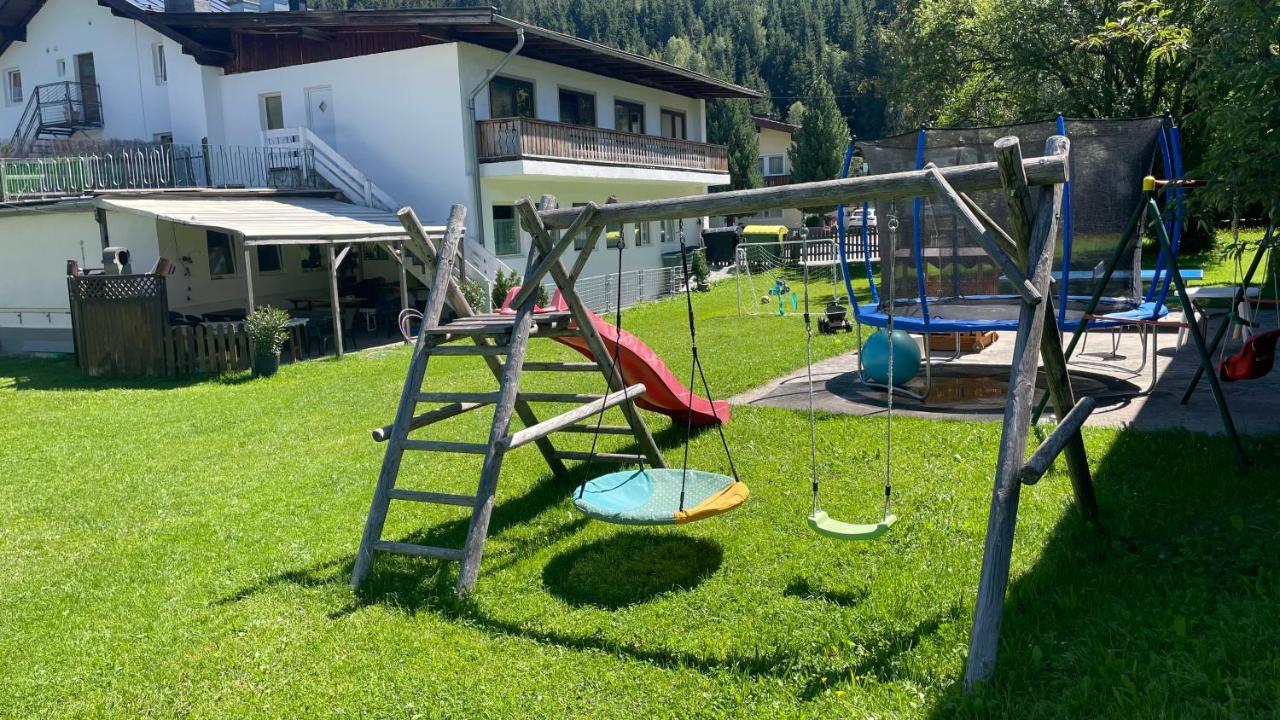 Ferienhaus Dankl Hollersbach im Pinzgau Bagian luar foto