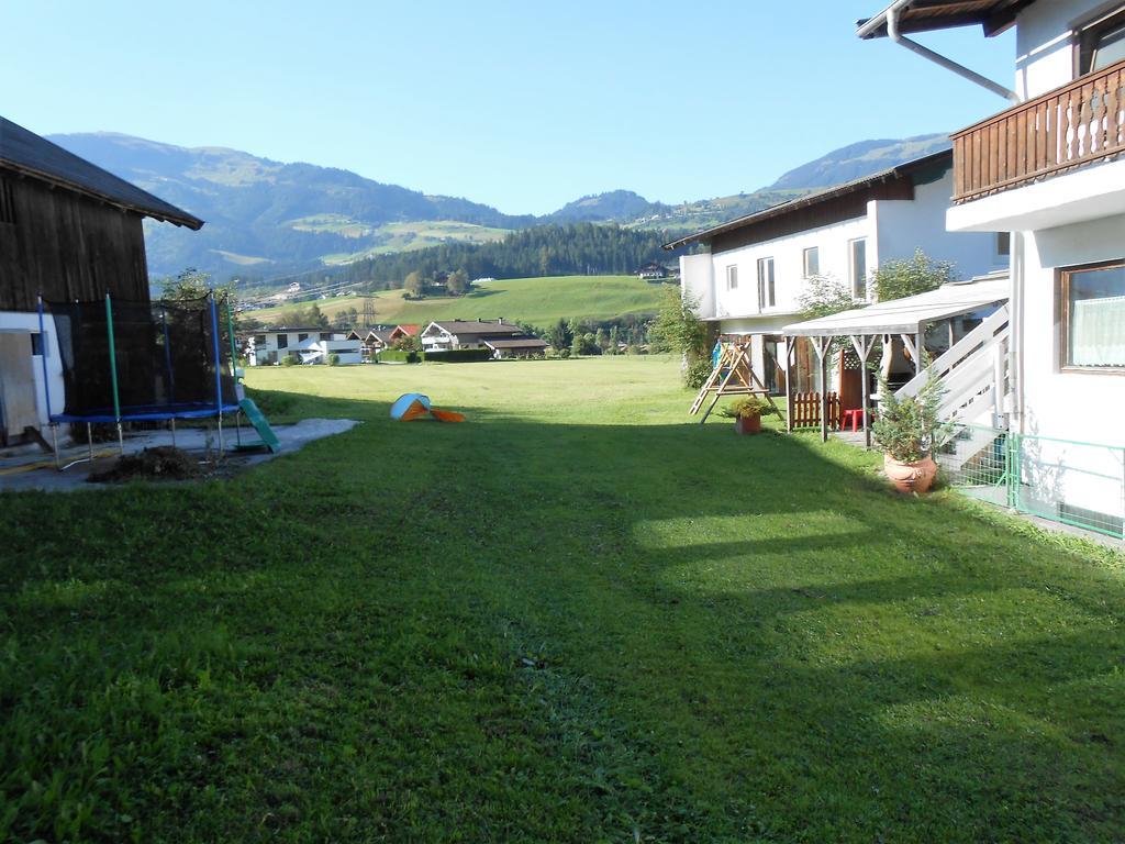 Ferienhaus Dankl Hollersbach im Pinzgau Bagian luar foto
