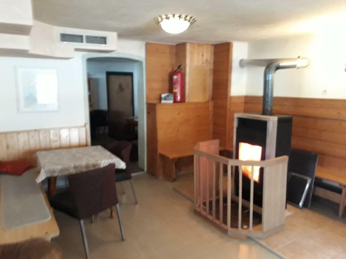 Ferienhaus Dankl Hollersbach im Pinzgau Bagian luar foto